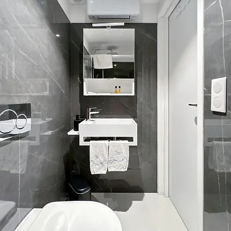 Tivoli 4 - Renovated 2 Bedrooms Appartment, Monaco Border, 5mn From Casino Monte Carlo *