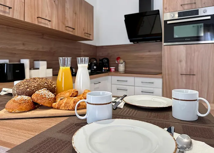 Tivoli 4 - Renovated 2 Bedrooms Appartment, Monaco Border, 5mn From Casino Monte Carlo Apartament