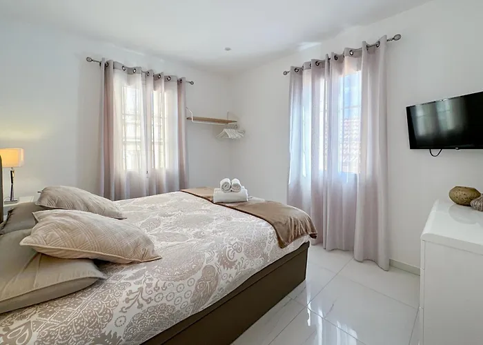 Apartament Tivoli 4 - Renovated 2 Bedrooms Appartment, Monaco Border, 5mn From Casino Monte Carlo