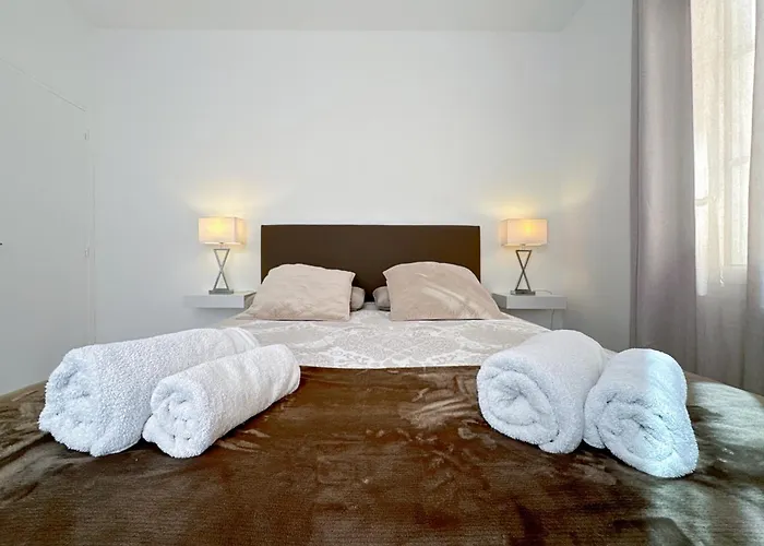 Tivoli 4 - Renovated 2 Bedrooms Appartment, Monaco Border, 5mn From Casino Monte Carlo Apartament